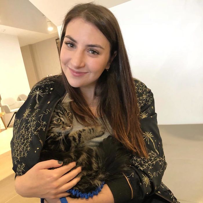 Woman Says She Can Show Up To Your Funeral If You Pay Her $50, People Start Sending Her Money