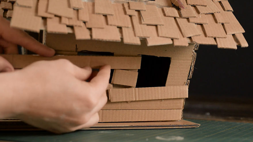 I Upcycled Cardboard Boxes Into A Witch House And It Cost Me Less Than $1 I Upcycled Cardboard Boxes Into A Witch House And It Cost Me Less Than $1