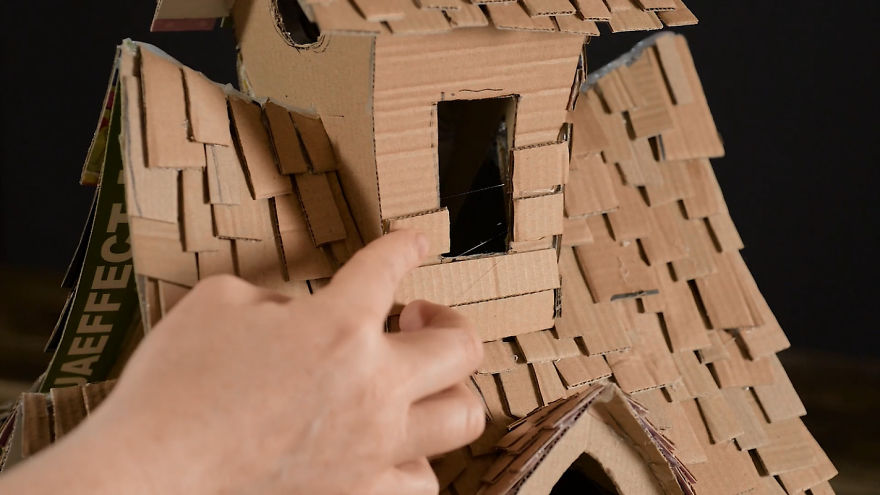 I Upcycled Cardboard Boxes Into A Witch House And It Cost Me Less Than $1 I Upcycled Cardboard Boxes Into A Witch House And It Cost Me Less Than $1