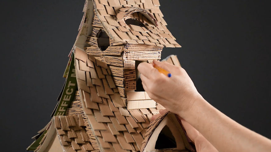 I Upcycled Cardboard Boxes Into A Witch House And It Cost Me Less Than $1 I Upcycled Cardboard Boxes Into A Witch House And It Cost Me Less Than $1