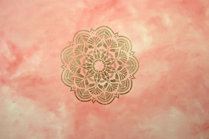 Easy Colorwash Accent Wall With Mandala Stencils