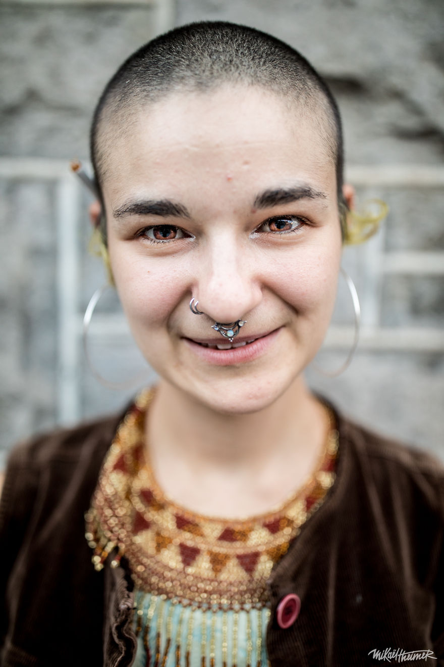 I Photograph The Colorful Faces Of People In Montreal. Up Close And Personal.