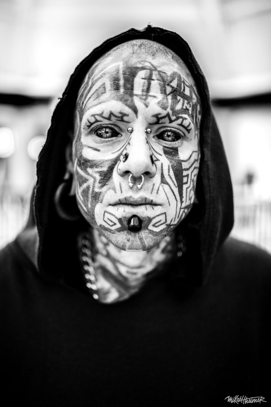 I Photograph The Colorful Faces Of People In Montreal. Up Close And Personal.