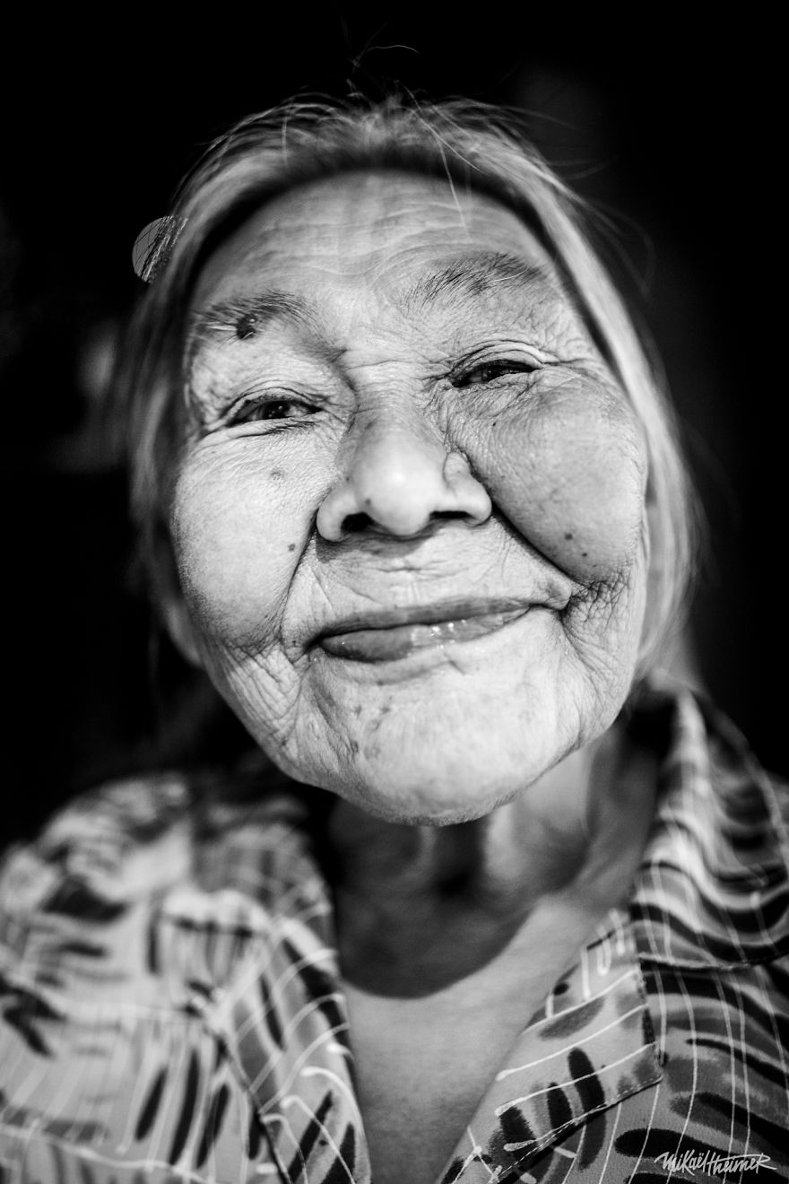 I Photograph The Colorful Faces Of People In Montreal. Up Close And Personal.