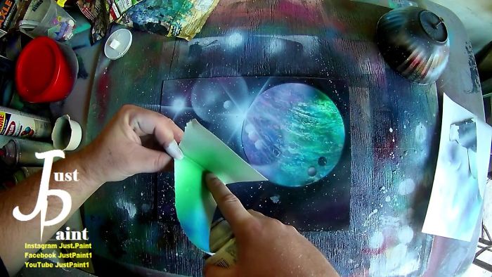 How To Spray Paint Stars, Light Flares And Planets Art Tutorial