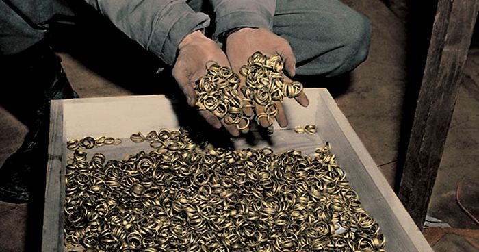 10 Heartbreaking Colorized Holocaust Photos That Were Rejected By Everyone Until I Posted Them On Bored Panda