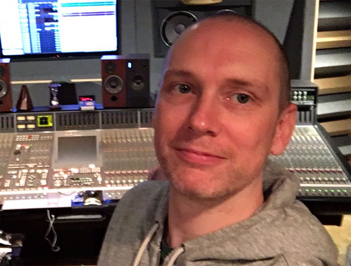 Guy Accuses Huawei Of Copying His Music Video Shot For Shot, And The Pics Speak For Themselves Guy Accuses Huawei Of Copying His Music Video Shot For Shot, And The Pics Speak For Themselves