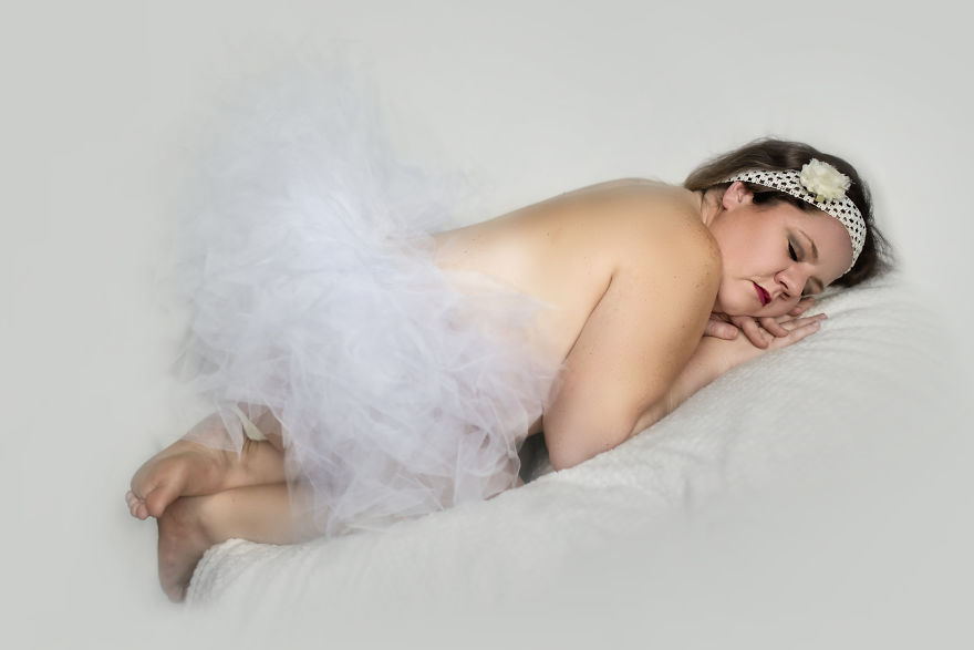 I Took Newborn Pictures Of My 34 Year Old Friend