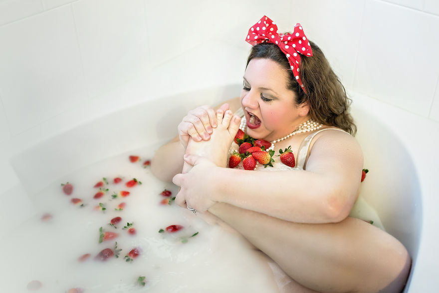 I Took Newborn Pictures Of My 34 Year Old Friend