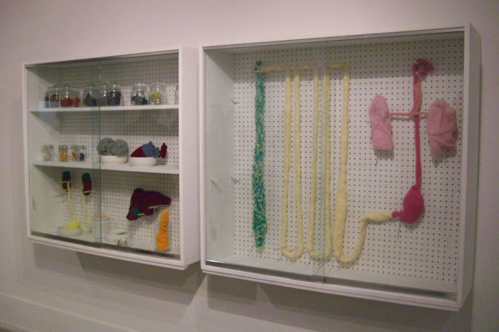 This Life-Size Crochet Skeleton Is So Intricate, The Stomach Even Has Half-Digested Food In It This Life-Size Crochet Skeleton Is So Intricate, The Stomach Even Has Half-Digested Food In It