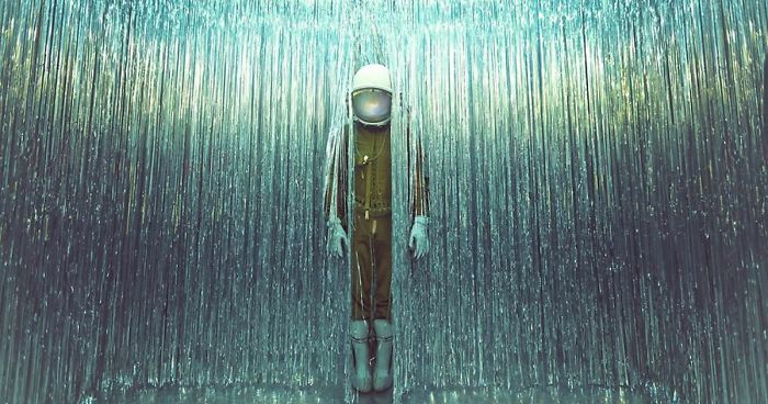 I Travelled 1000 Years Into The Future To Document A Lonely Astronaut’s Return To Earth