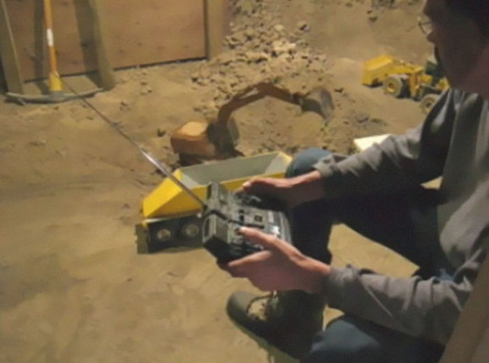 Guy Documents 14 Years Of Excavating His Basement With RC Toys, Has Over 6.3M Views Guy Documents 14 Years Of Excavating His Basement With RC Toys, Has Over 6.3M Views
