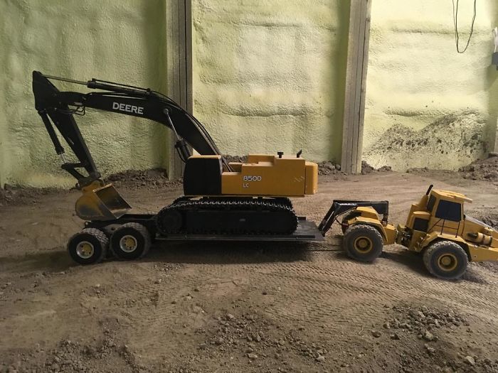 Guy Documents 14 Years Of Excavating His Basement With RC Toys, Has Over 6.3M Views Guy Documents 14 Years Of Excavating His Basement With RC Toys, Has Over 6.3M Views