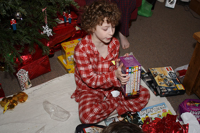 This Guy Bought A $300 Gift For His Brother, But His Mother Brushed It Off As A Gift From Santa And Asked For More Money This Guy Bought A $300 Gift For His Brother, But His Mother Brushed It Off As A Gift From Santa And Asked For More Money