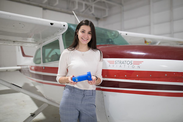 This Syrian Refugee Fled War-Torn Country In 2016 And Now Created A Charger That Uses A Plane's Air Vents To Power Devices This Syrian Refugee Fled War-Torn Country In 2016 And Now Created A Charger That Uses A Plane's Air Vents To Power Devices