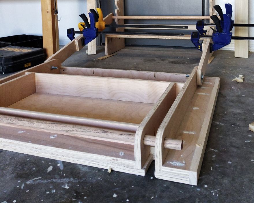 I Made An Adjustable Art Desk With A Wall Mount