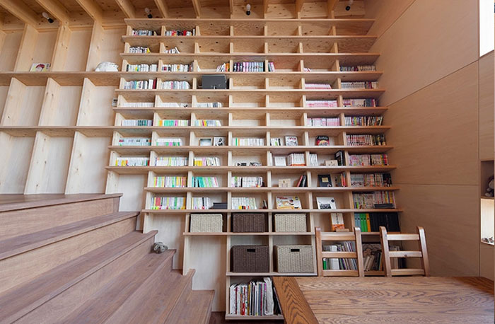 Japanese Architect Presents A Special Bookshelf For Book Lovers Who Live In Seismic Zones