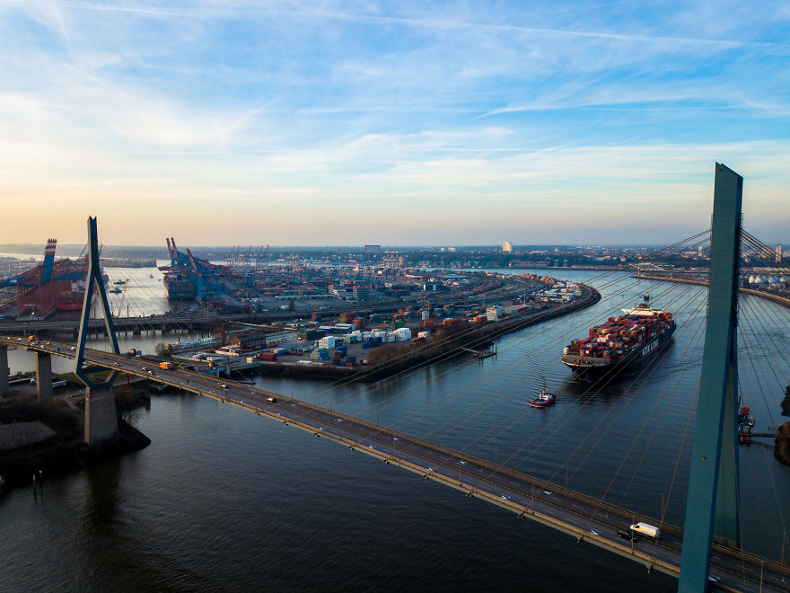 My Day In Hamburg. Interesting Spots In Altona. Lets Fly!