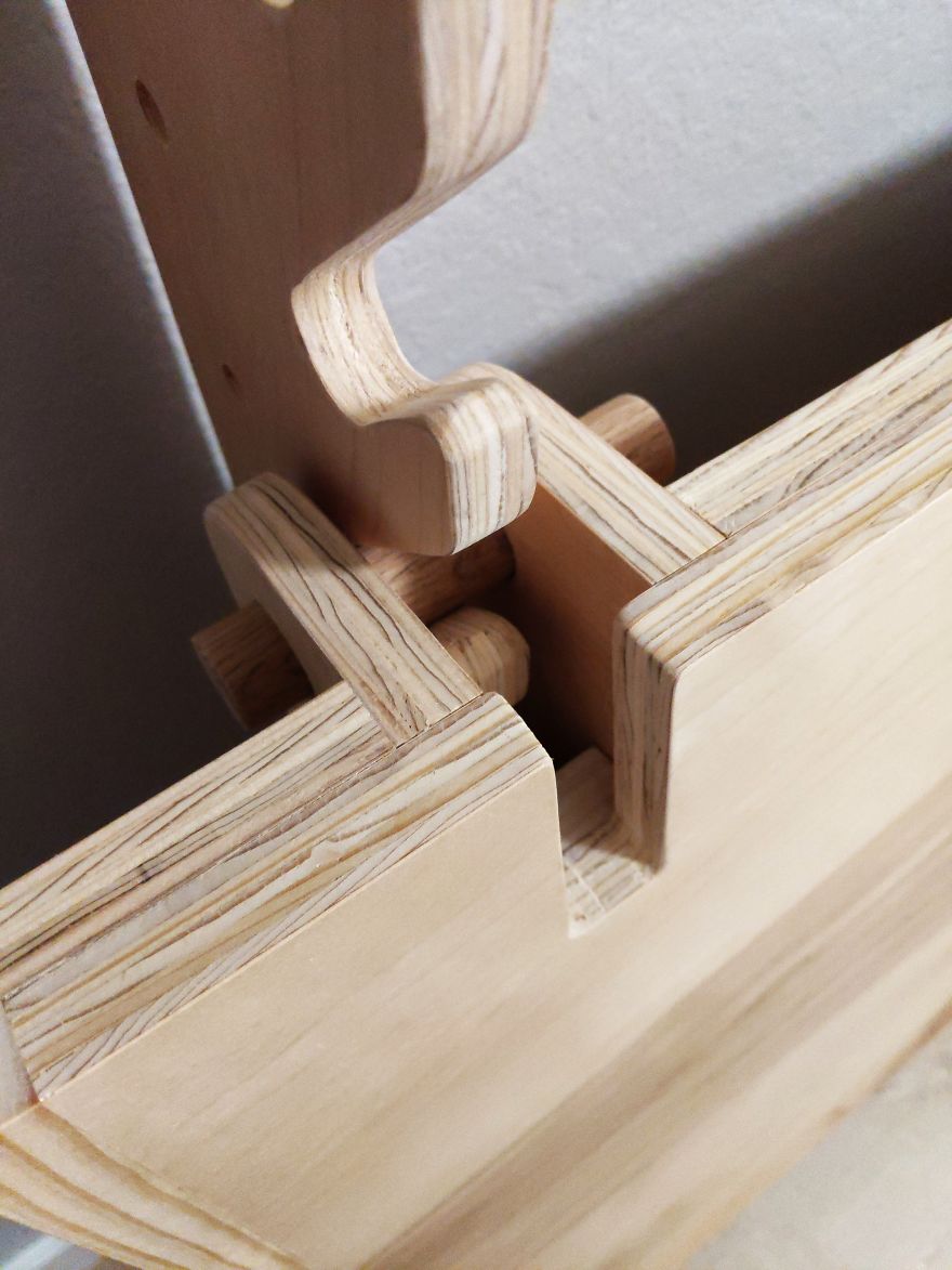 I Made An Adjustable Art Desk With A Wall Mount