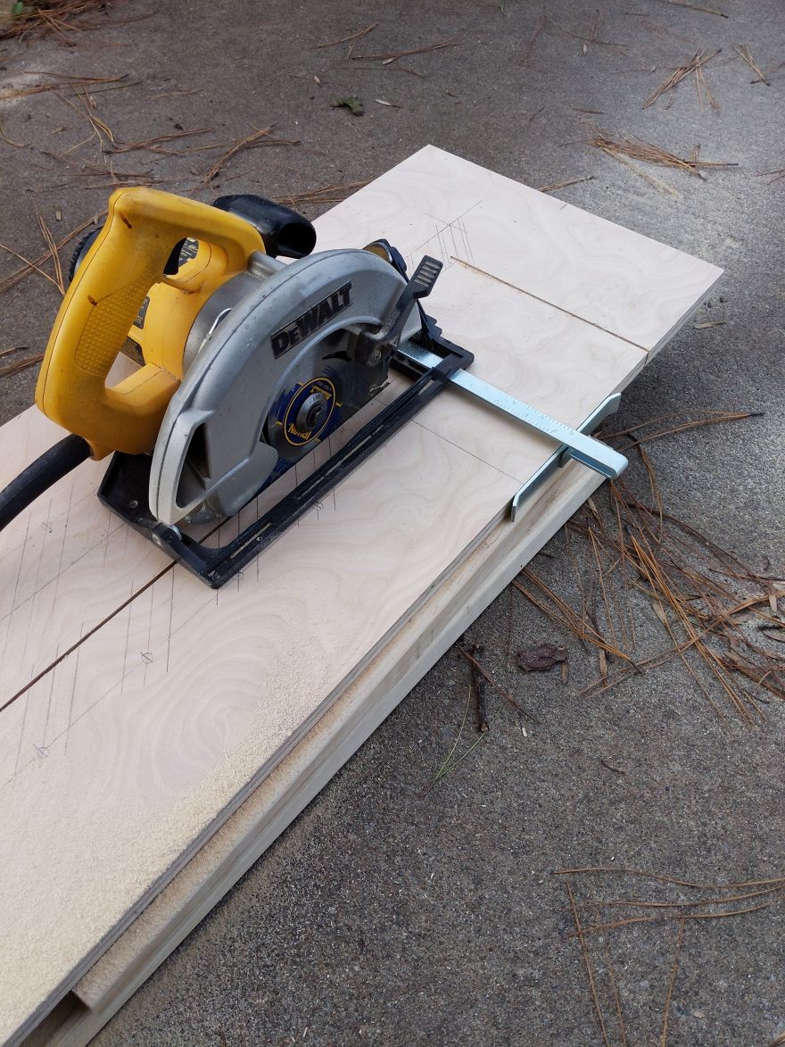 I Made An Adjustable Art Desk With A Wall Mount