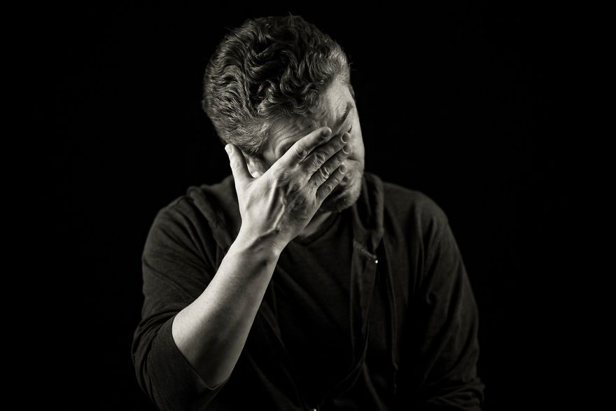 I Took Pictures Of My Friend Grieving A Lost Relationship I Took Pictures Of My Friend Grieving A Lost Relationship