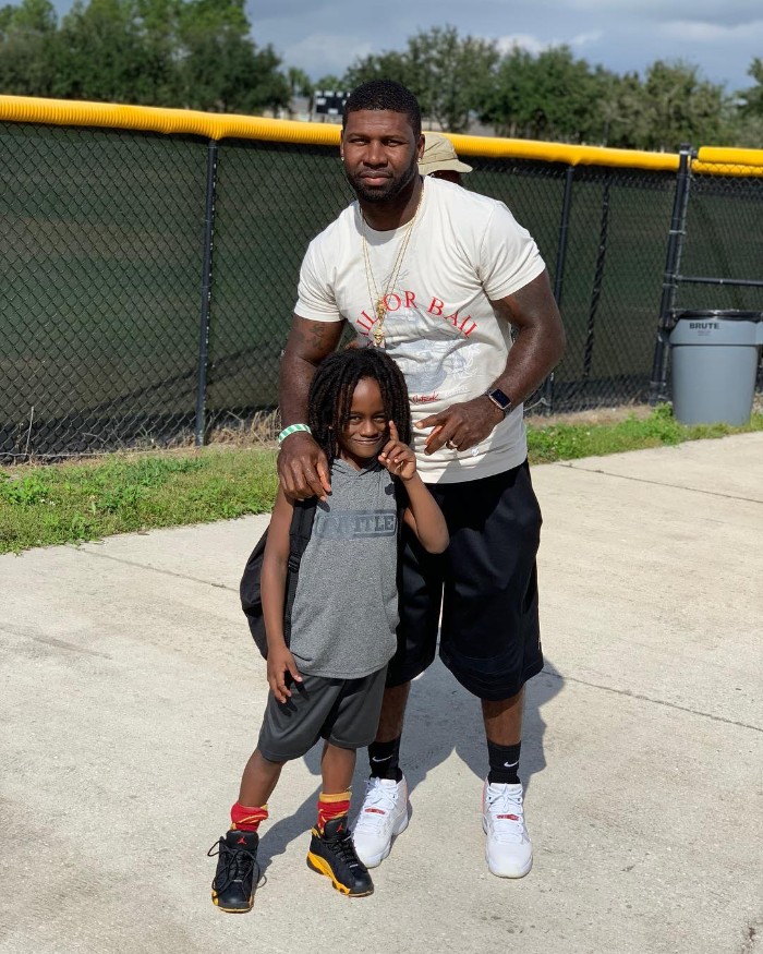 7-Year-Old Boy Runs So Fast, People Are Naming Him The Fastest Kid In The World 7-Year-Old Boy Runs So Fast, People Are Naming Him The Fastest Kid In The World