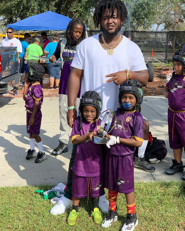 7-Year-Old Boy Runs So Fast, People Are Naming Him The Fastest Kid In The World 7-Year-Old Boy Runs So Fast, People Are Naming Him The Fastest Kid In The World