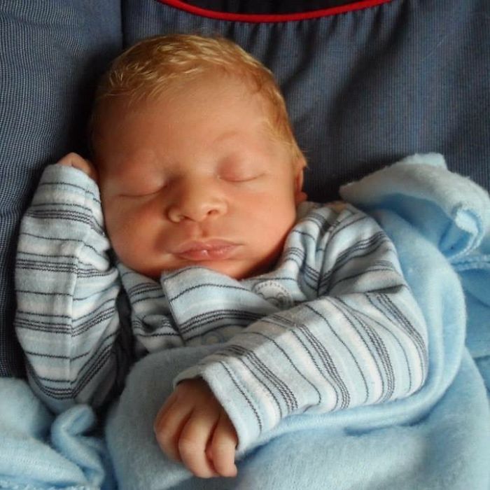 5-Year-Old Albino Boy Becomes Model For Primark After Mum Shares His Pic On Facebook 5-Year-Old Albino Boy Becomes Model For Primark After Mum Shares His Pic On Facebook