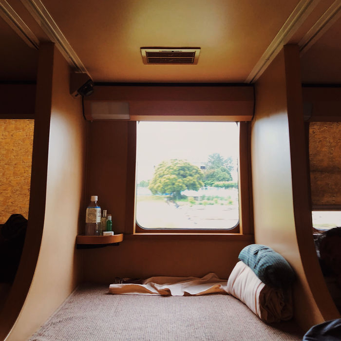 Japanese Sleeper Trains Look Ordinary From Outside But Their Interiors Are A Peaceful Oasis Japanese Sleeper Trains Look Ordinary From Outside But Their Interiors Are A Peaceful Oasis