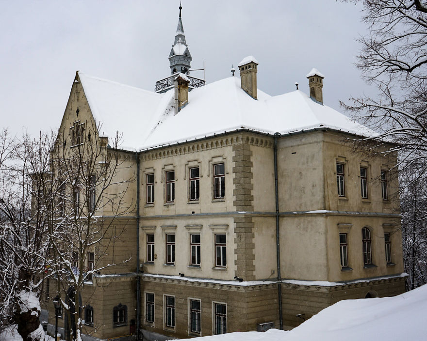 I Spent A Weekend In Sighisoara, Romania To Enjoy The Mesmerizing Atmosphere Of An Old Town During Winter
