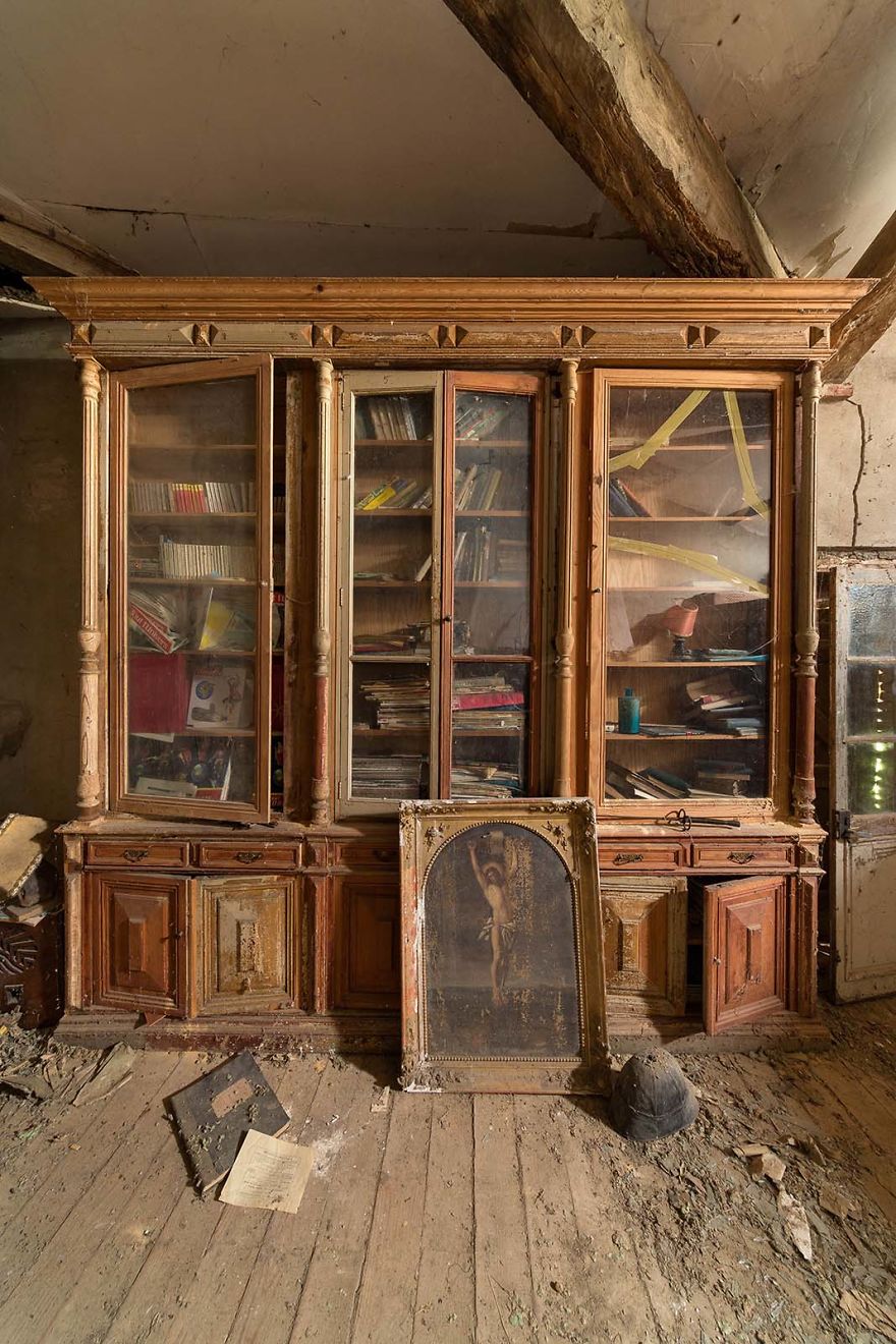 The Curious Abandoned Mansions