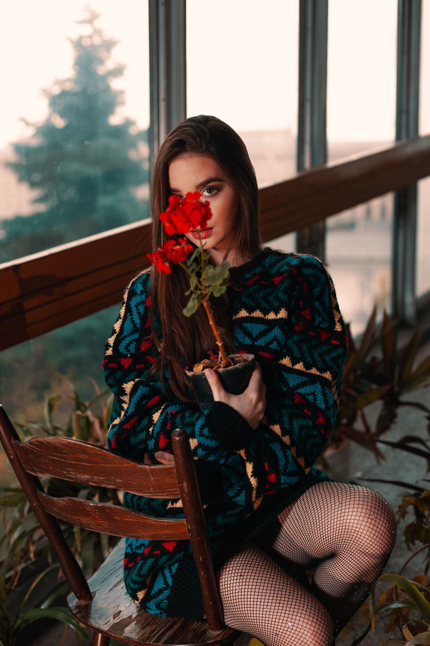 Photo Session In An Empty Auditorium Of The Uwr’s Chemistry Dept