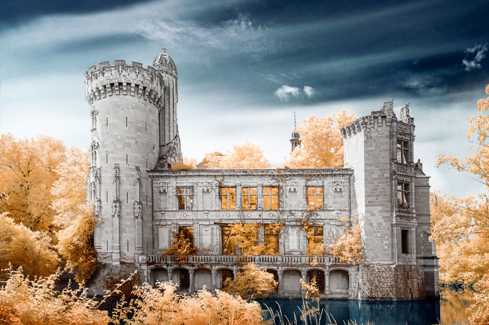 I Made A Lens Filter To Recreate The Kodak Aerochrome Filmic Look With A Modified Digital Camera.