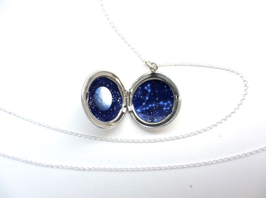 I Squeeze The Universe Into Wearable Lockets