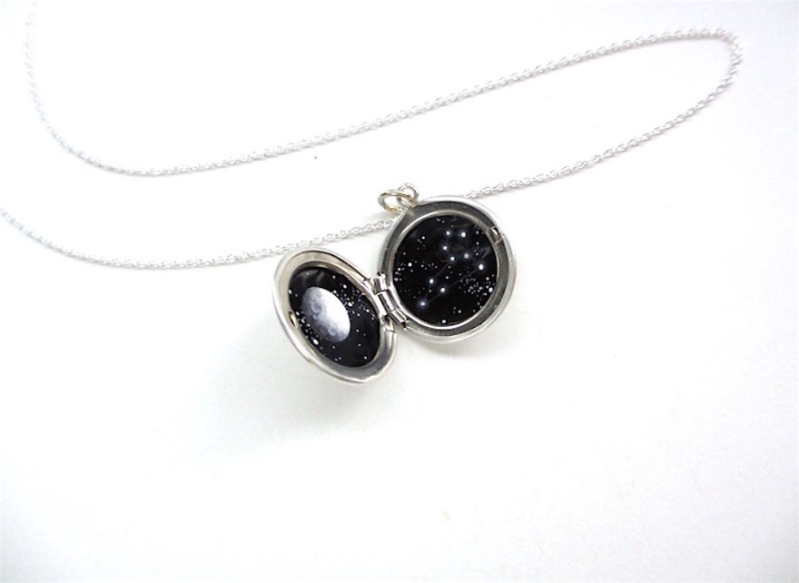 I Squeeze The Universe Into Wearable Lockets