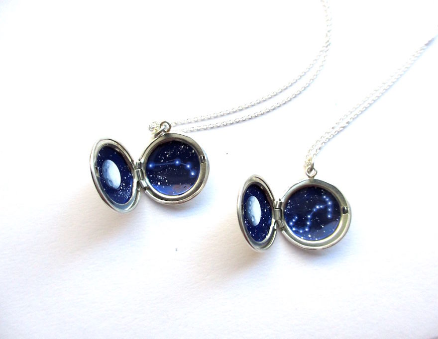 I Squeeze The Universe Into Wearable Lockets