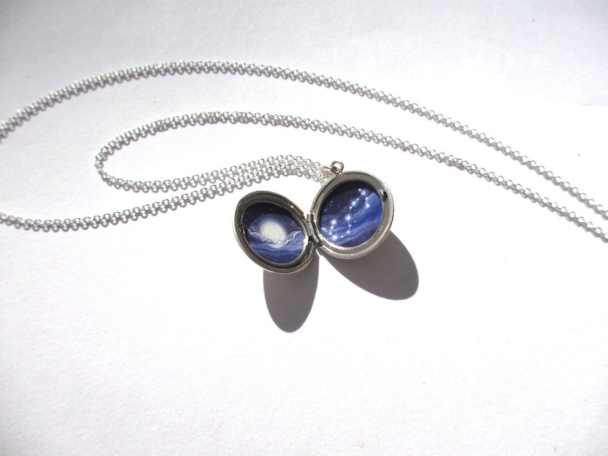 I Squeeze The Universe Into Wearable Lockets