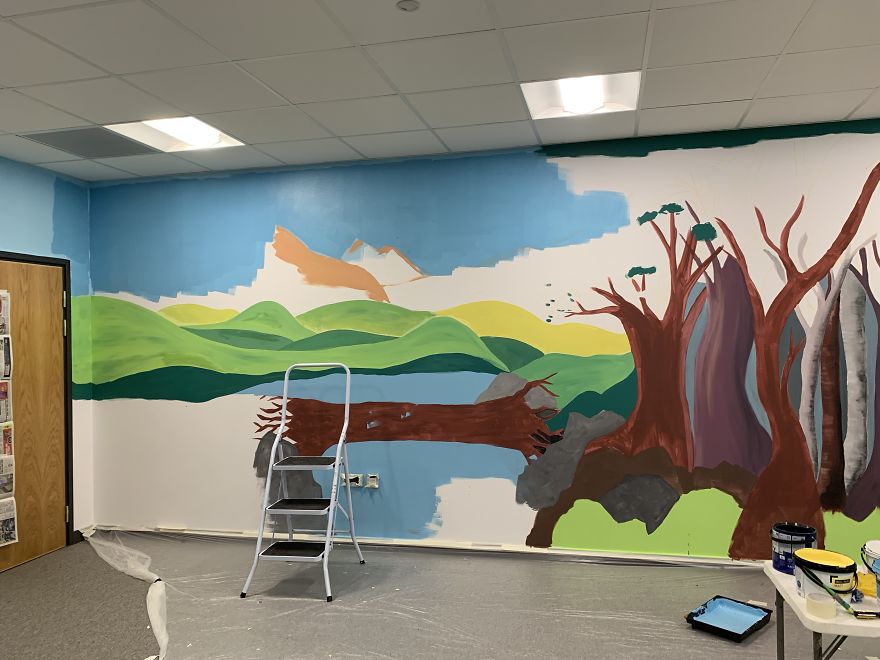 Artist Transforms Dreary School Library Into A Colourful, Inspirational Space! Artist Transforms Dreary School Library Into A Colourful, Inspirational Space!