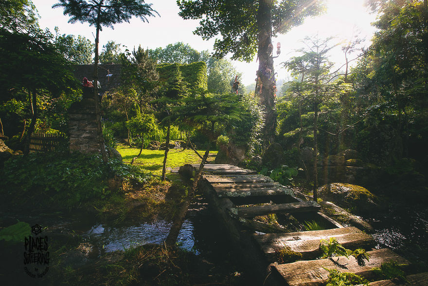 The House With Creepy Dolls The House With Creepy Dolls