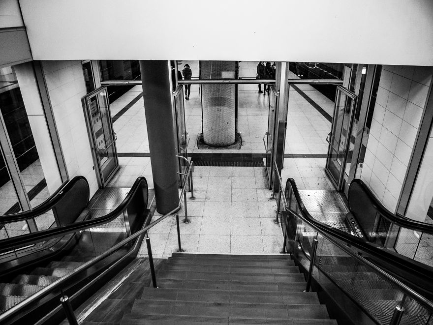 My Day In Hamburg. Interesting Spots In Altona. Lets Fly!