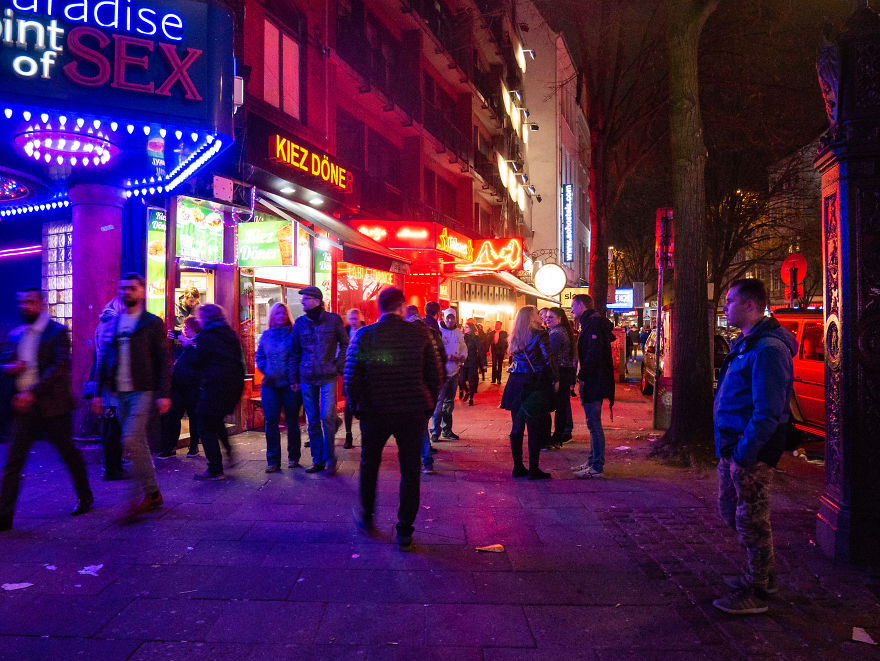 My Day In Hamburg. Interesting Spots In Altona. Lets Fly!