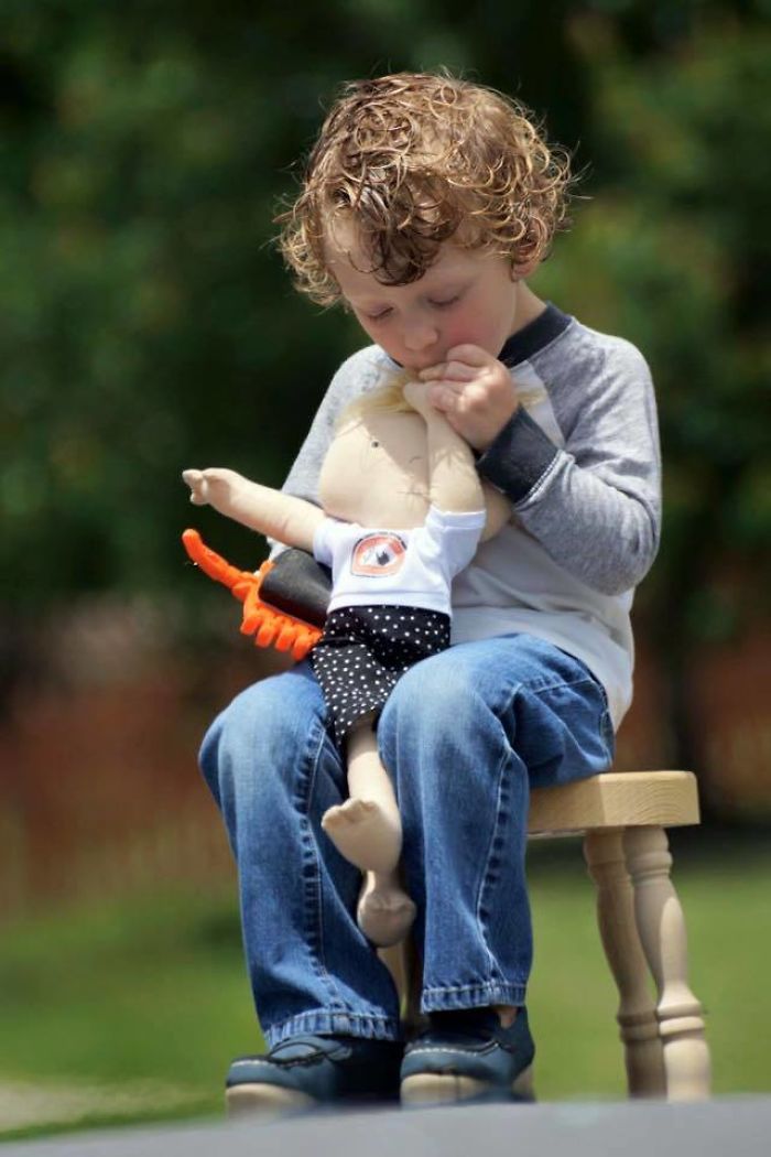 This Woman Brings Smiles To Children's Faces By Making Custom Dolls That Match The Disabilities Of Their Owners