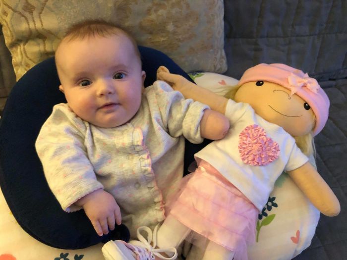 This Woman Brings Smiles To Children's Faces By Making Custom Dolls That Match The Disabilities Of Their Owners This Woman Brings Smiles To Children's Faces By Making Custom Dolls That Match The Disabilities Of Their Owners