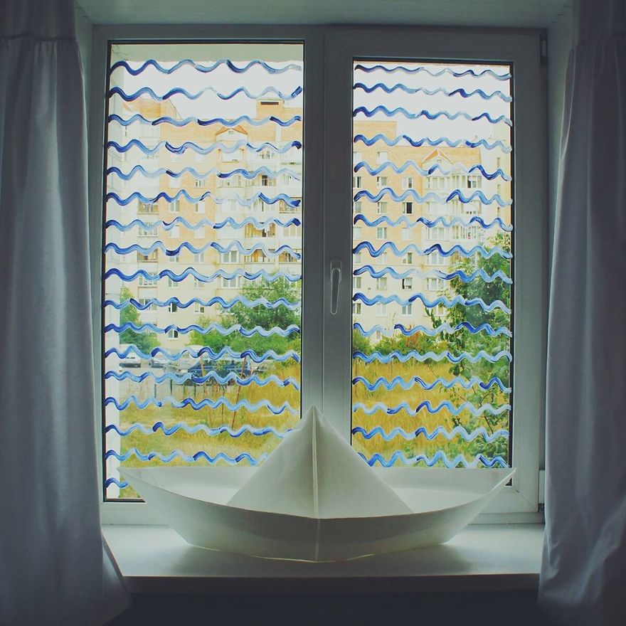 Russian Artist Transforms Everyday Objects Into "Something Else"