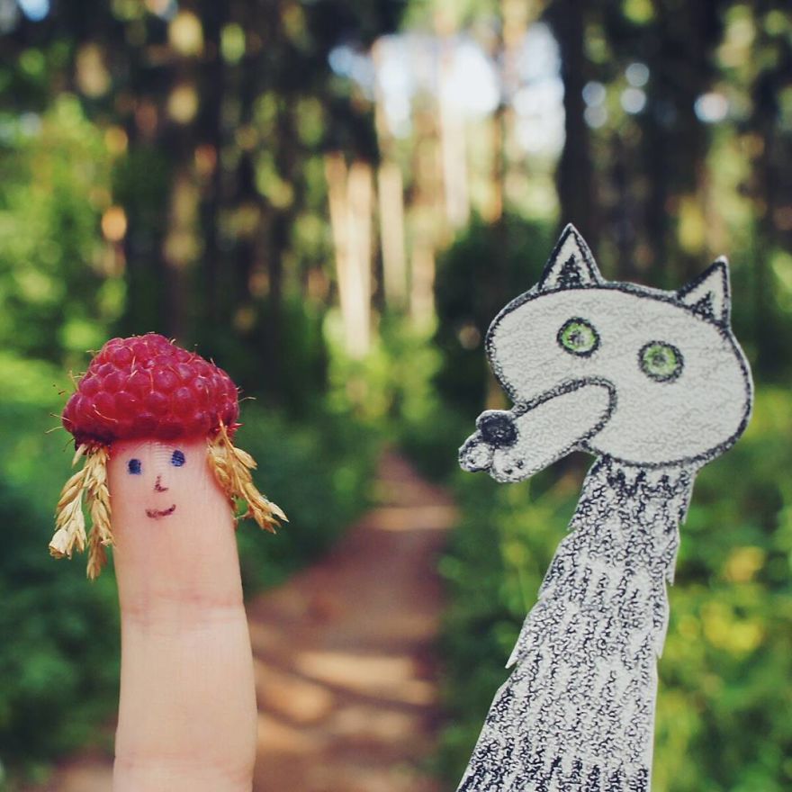 Russian Artist Transforms Everyday Objects Into "Something Else"