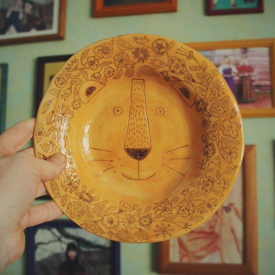 Russian Artist Transforms Everyday Objects Into "Something Else"