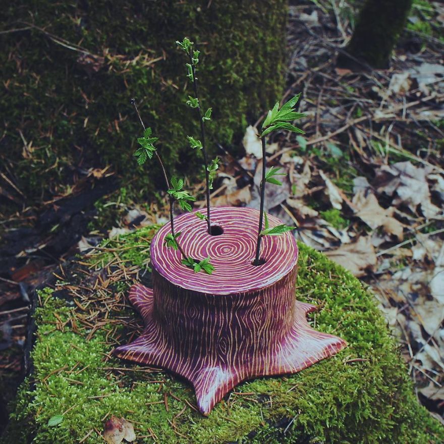 Russian Artist Transforms Everyday Objects Into "Something Else"