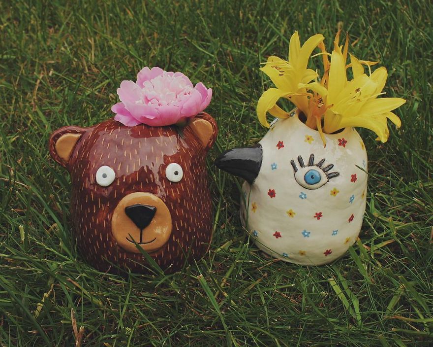 Russian Artist Transforms Everyday Objects Into "Something Else"