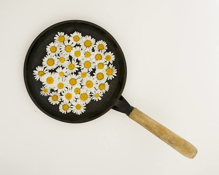 Russian Artist Transforms Everyday Objects Into "Something Else"