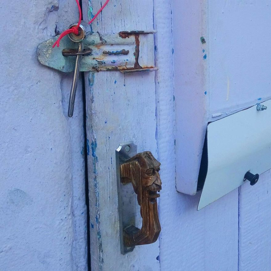 Russian Artist Transforms Everyday Objects Into "Something Else"